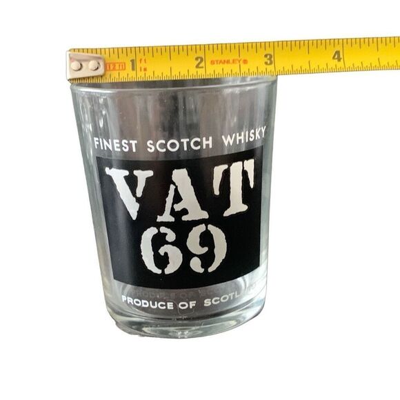Vintage VAT 69 Scotch Whisky Glass A Timeless Classic Savor the Finest Unique - Picture 8 of 9